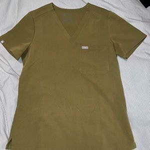 Figs Matching Women’s Scrub Set in “Martini Olive”